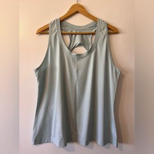 Athleta tank top size 1x light blue color